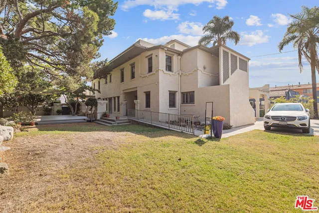 $2,300,000 | 3741 West 27th Street, Los Angeles, CA 90018