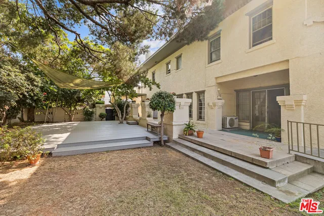 $2,300,000 | 3741 West 27th Street, Los Angeles, CA 90018