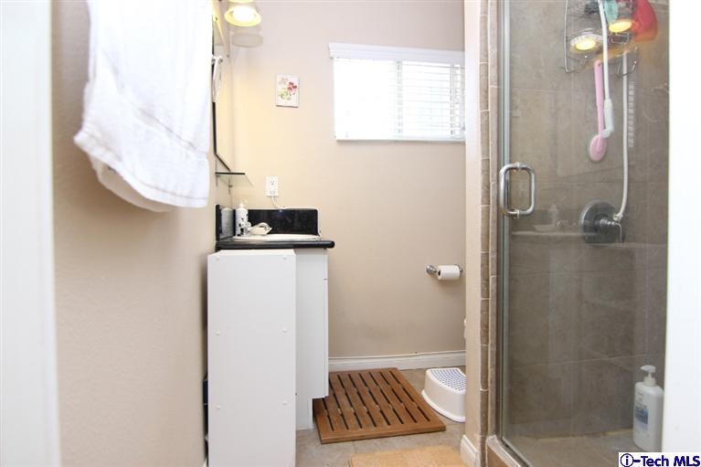 705 South Kenneth Road Burbank, CA 91501 - Photo 12 of 18 Additional Photo