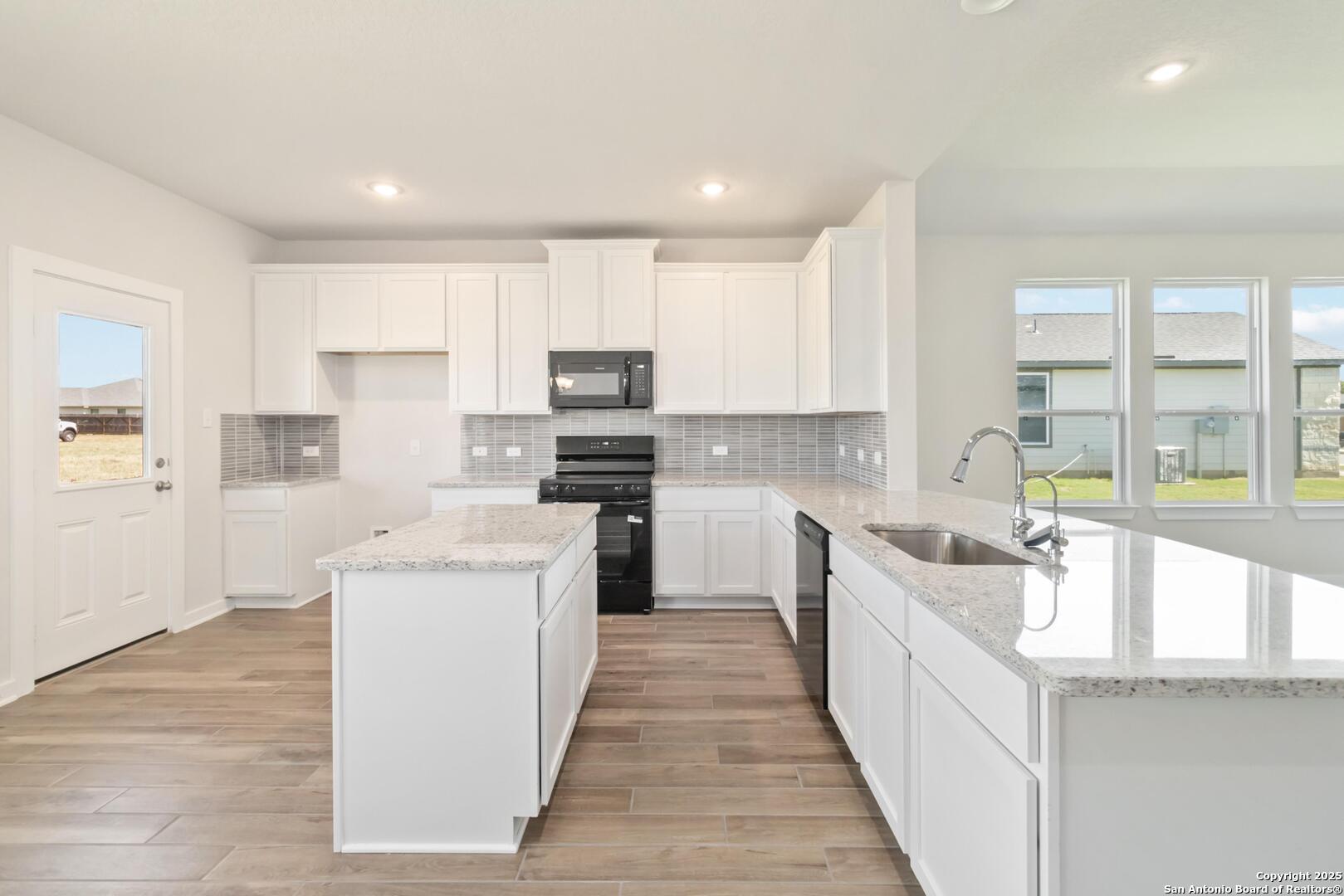 1619 Vista View Drive Pleasanton, TX 78064 - Photo 14 of 30