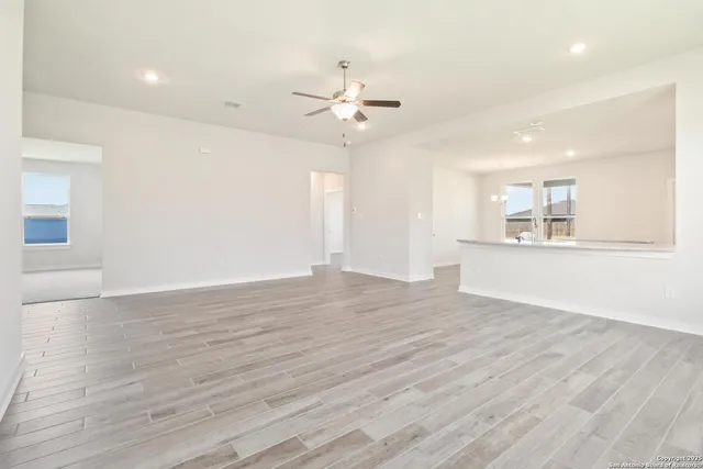 $380,866 | 1619 Vista View Drive, Pleasanton, TX 78064