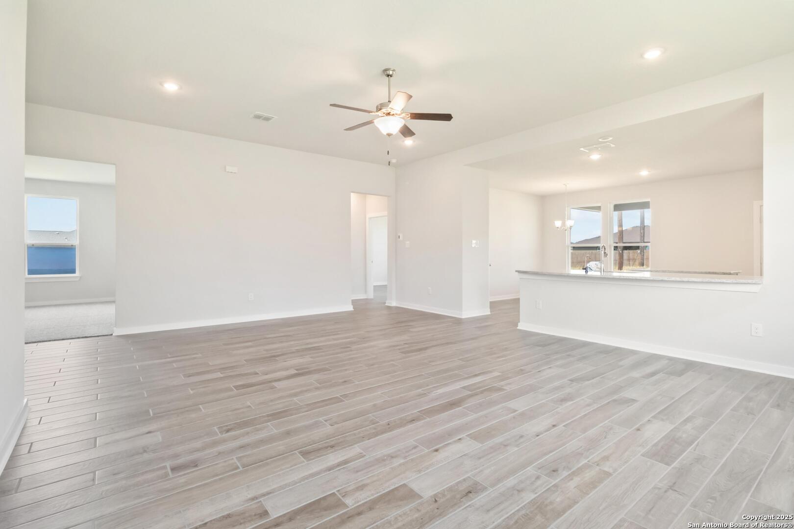 1619 Vista View Drive Pleasanton, TX 78064 - Photo 8 of 30