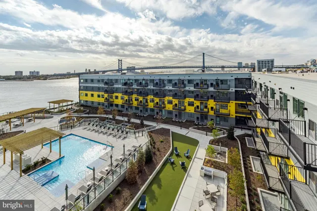 $3,235 | 501-31 North Christopher Columbus Boulevard, Unit 2223, Philadelphia, PA 19123