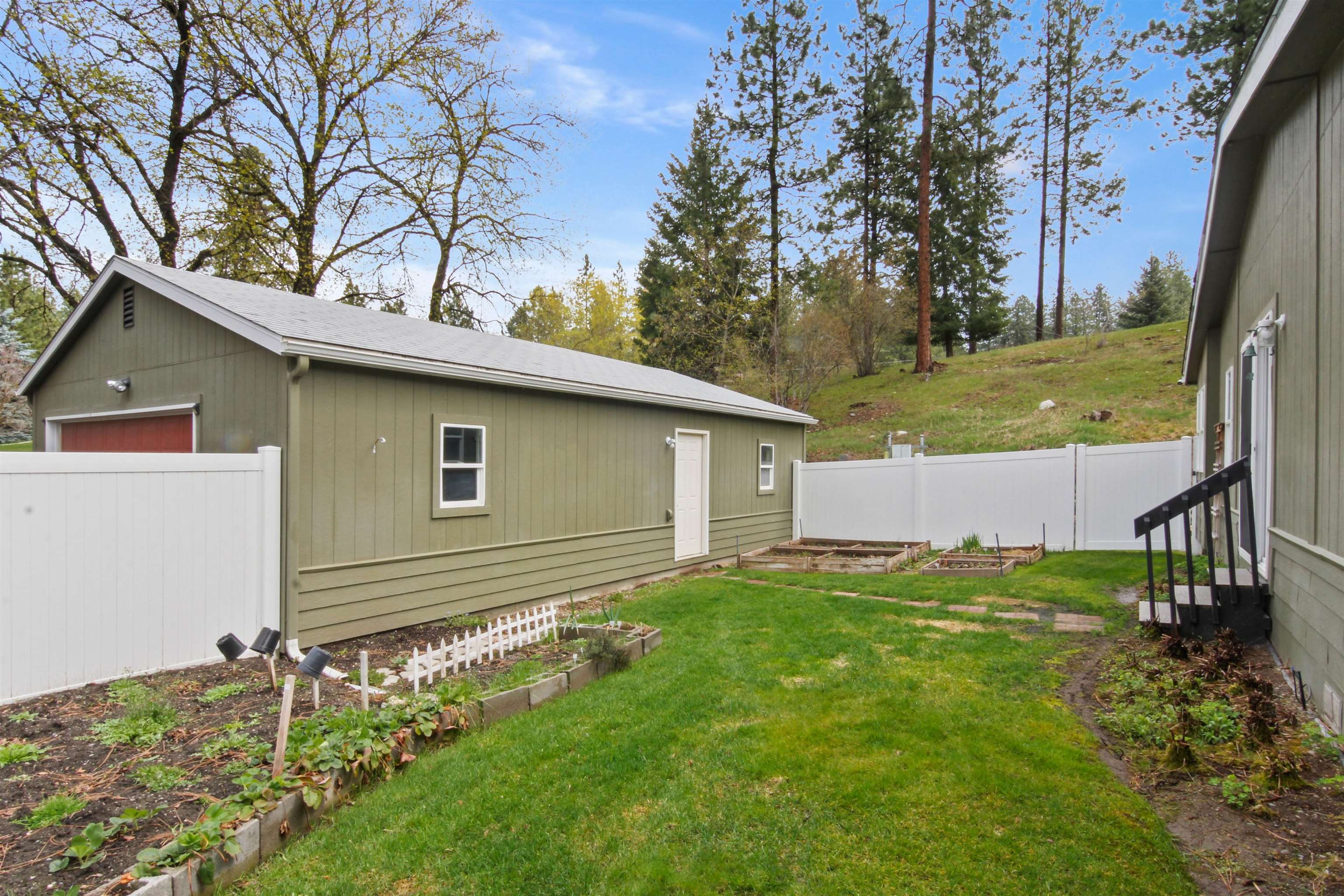 17812 North Palomino Road Colbert, WA 99005 - Photo 19 of 20