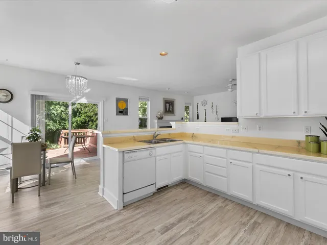 $650,000 | 3 Middleton Court, Ocean View, DE 19970