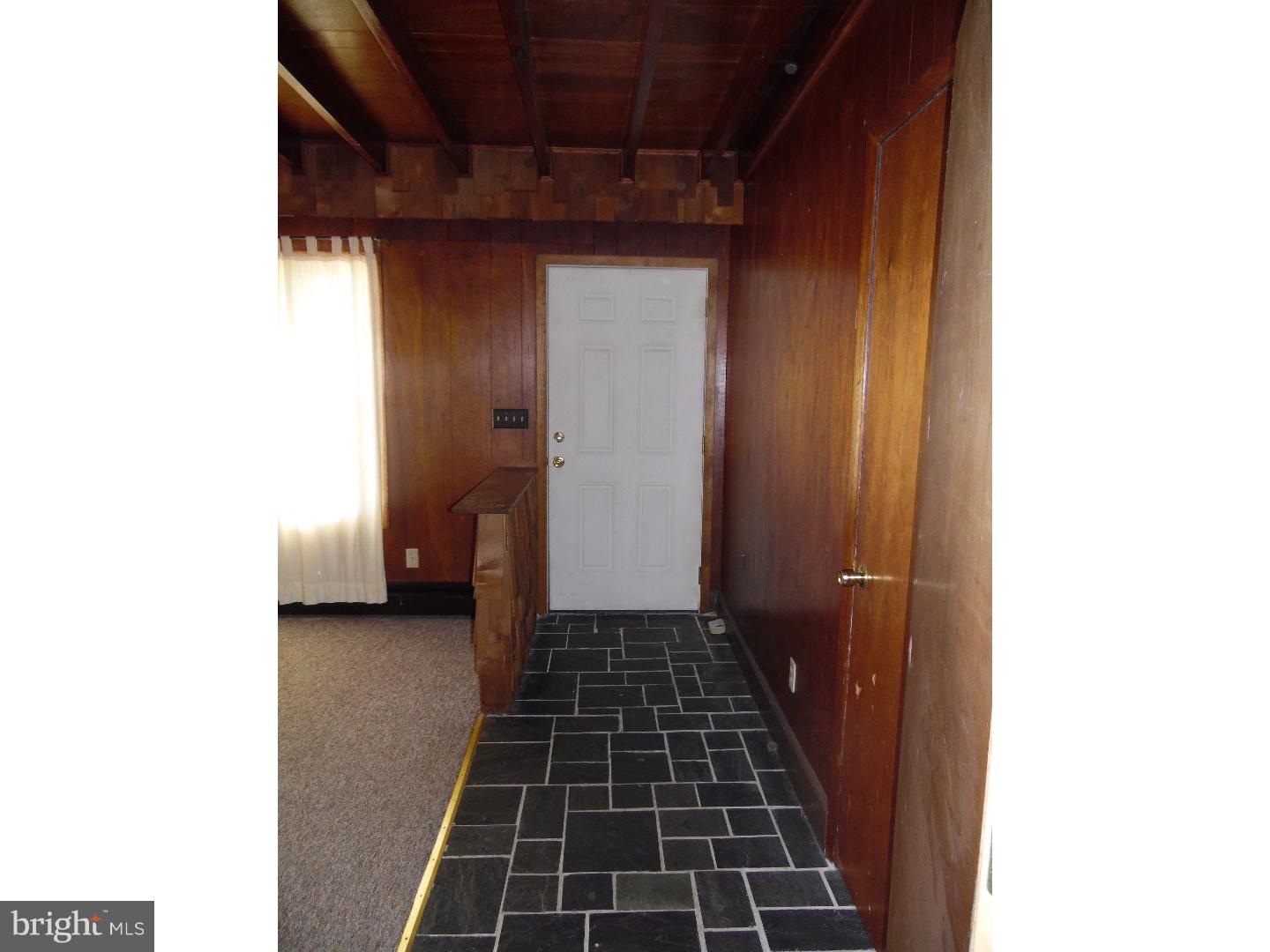 406 Walker Road Macungie, PA 18062 - Photo 4 of 18 Gallery Image 4