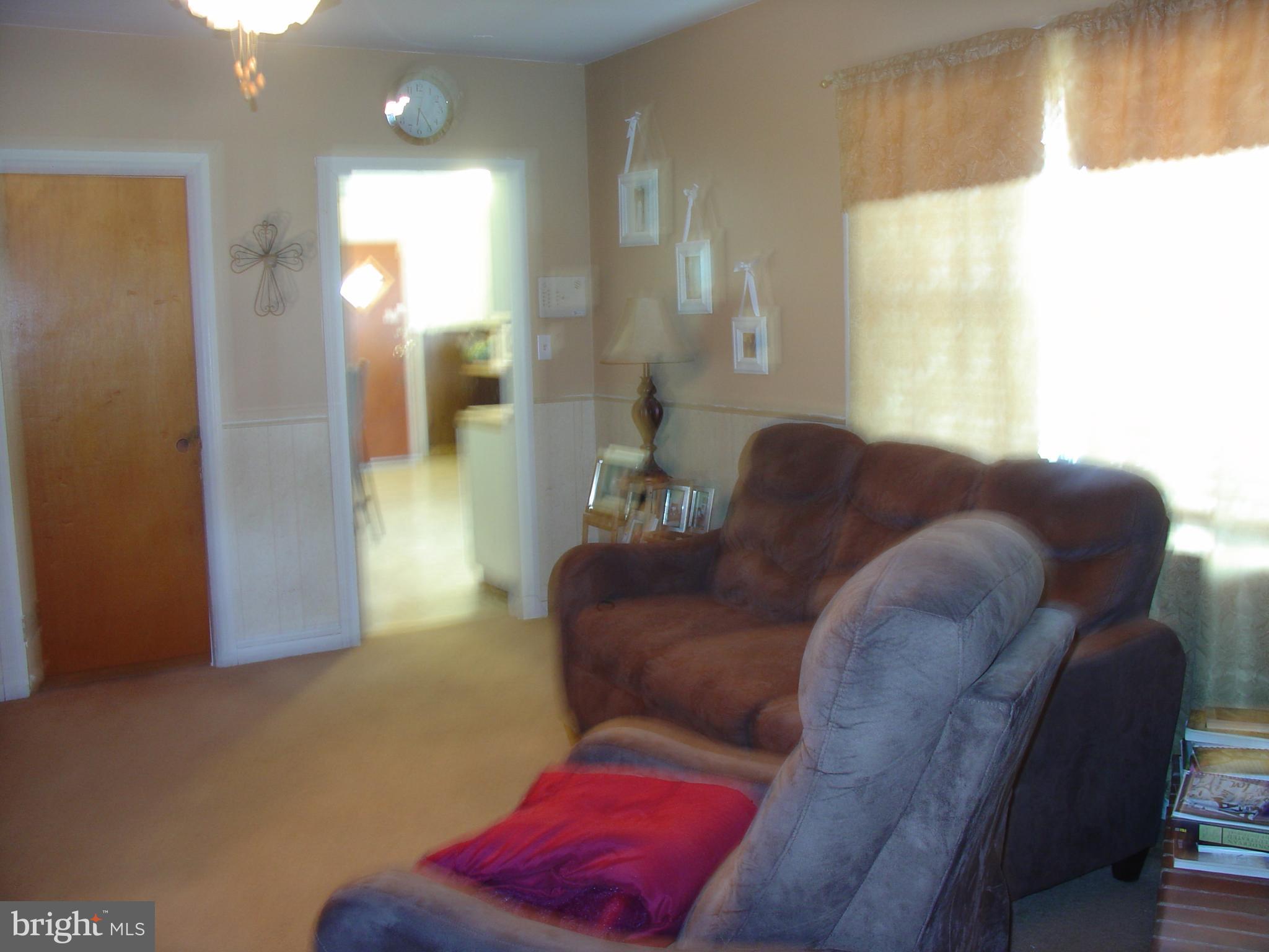 6807 Walker Mill Road Capitol Heights, MD 20743 - Photo 6 of 11 Living Room