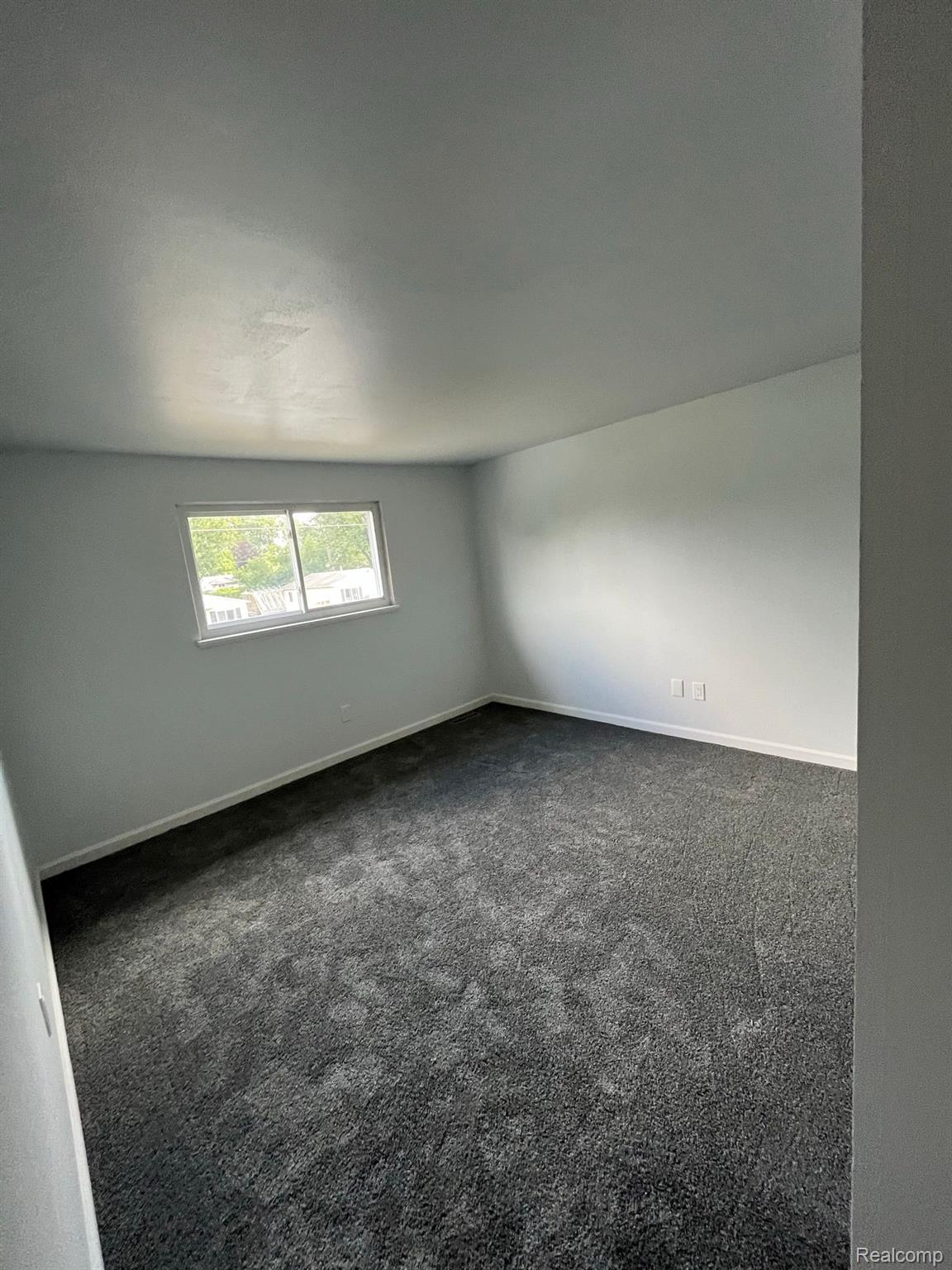 2830 East Pierson Road Flint, MI 48506 - Photo 22 of 26 Gallery Image 22