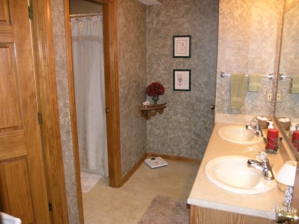 1317 Rambler Road Huntertown, IN 46748 - Photo 18 of 30 Gallery Image 18