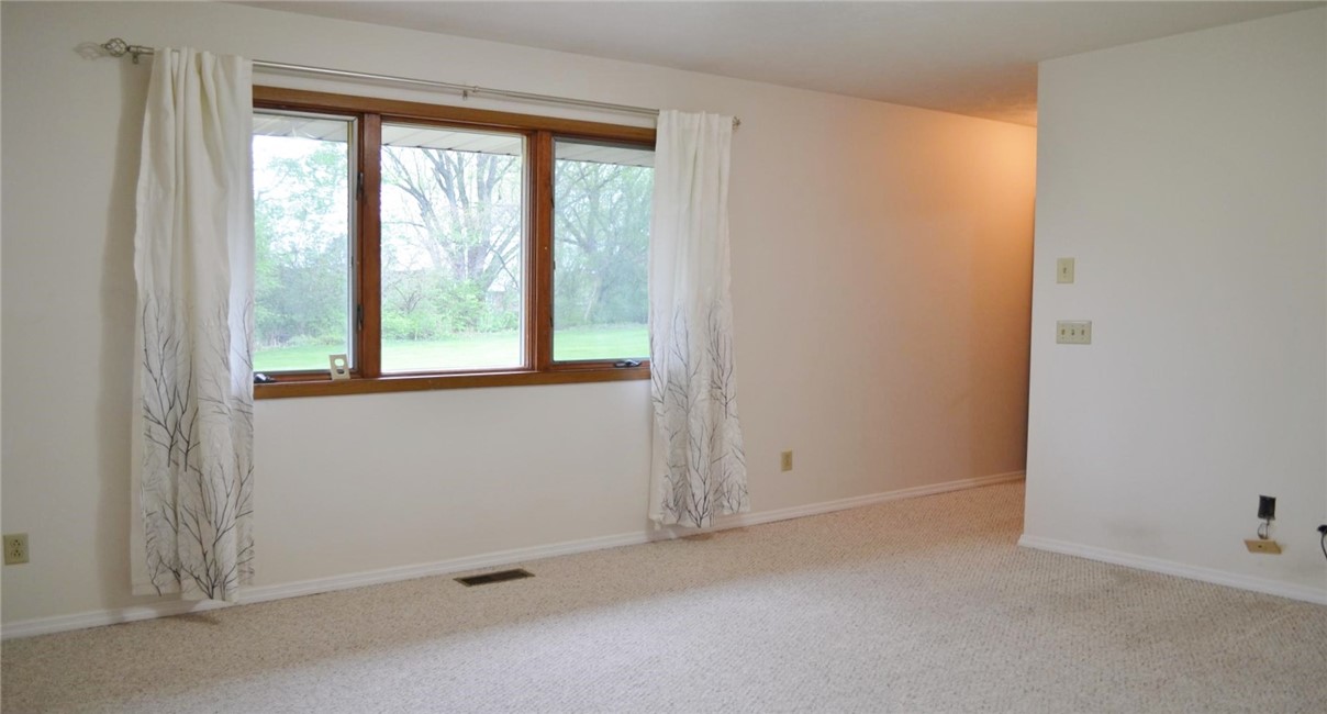 1031 Armsgate Road Springfield, OH 45503 - Photo 17 of 30