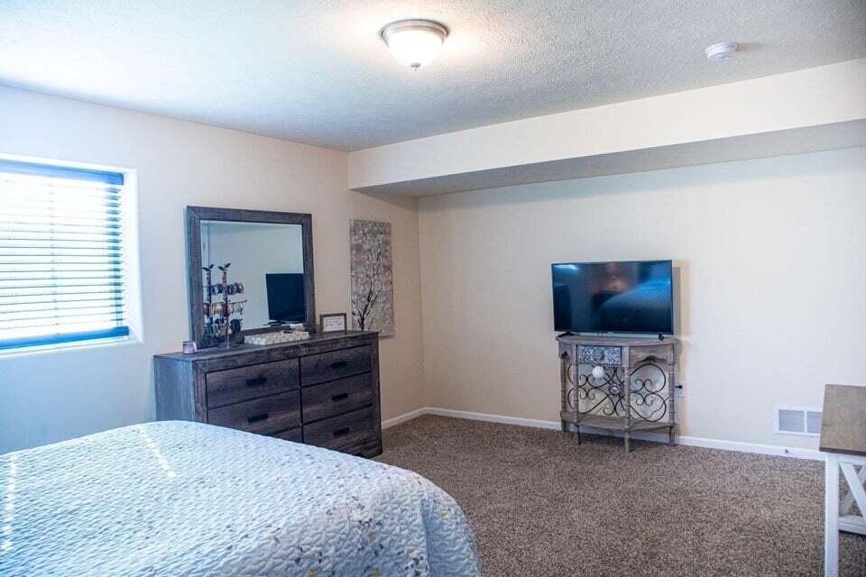 451 Tentree Street Sparta, MI 49345 - Photo 18 of 28 Master bed, lower floor