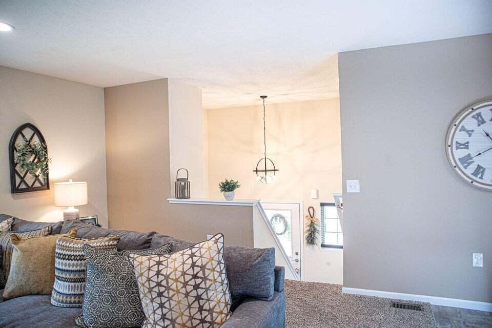 451 Tentree Street Sparta, MI 49345 - Photo 4 of 28 First Floor Living