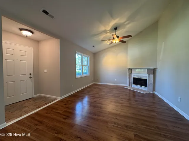 $1,895 | 3212 Galway Road, Castle Hayne, NC 28429