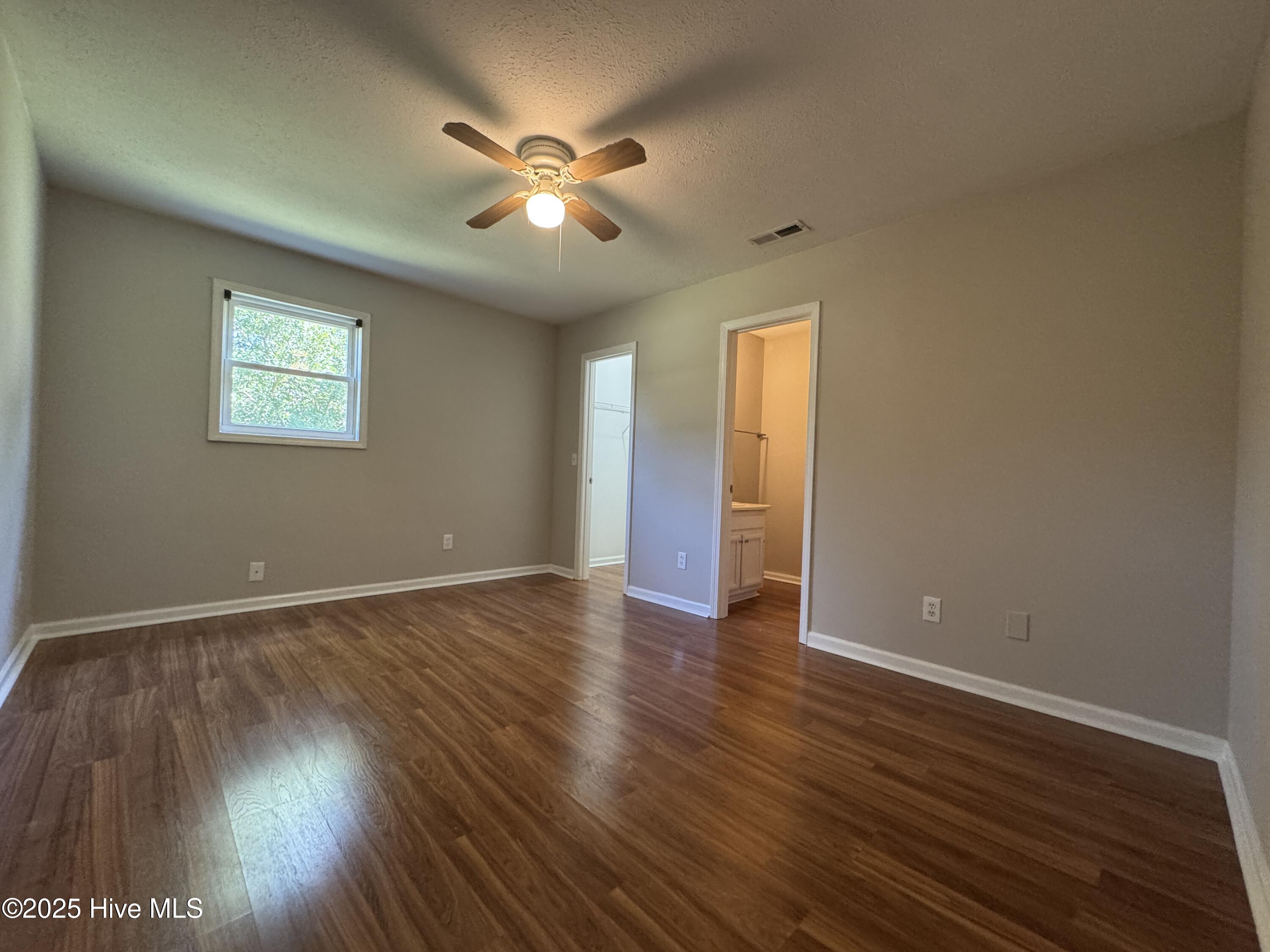 3212 Galway Road Castle Hayne, NC 28429 - Photo 9 of 17 8 Primary