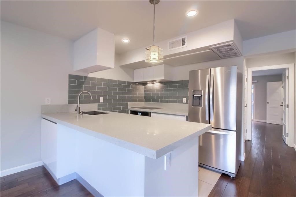 3110 Red River Street, Unit 210 Austin, TX 78705 - Photo 9 of 26