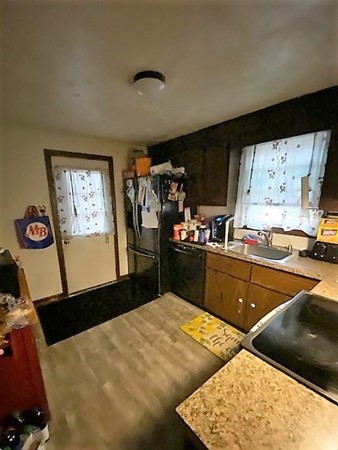 71 Upland Road Marlborough, MA 01752 - Photo 6 of 16 Gallery Image 6