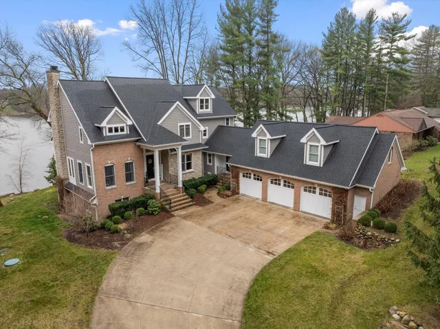 $780,000 | 55755 Davis Lane, Dowagiac, MI 49047