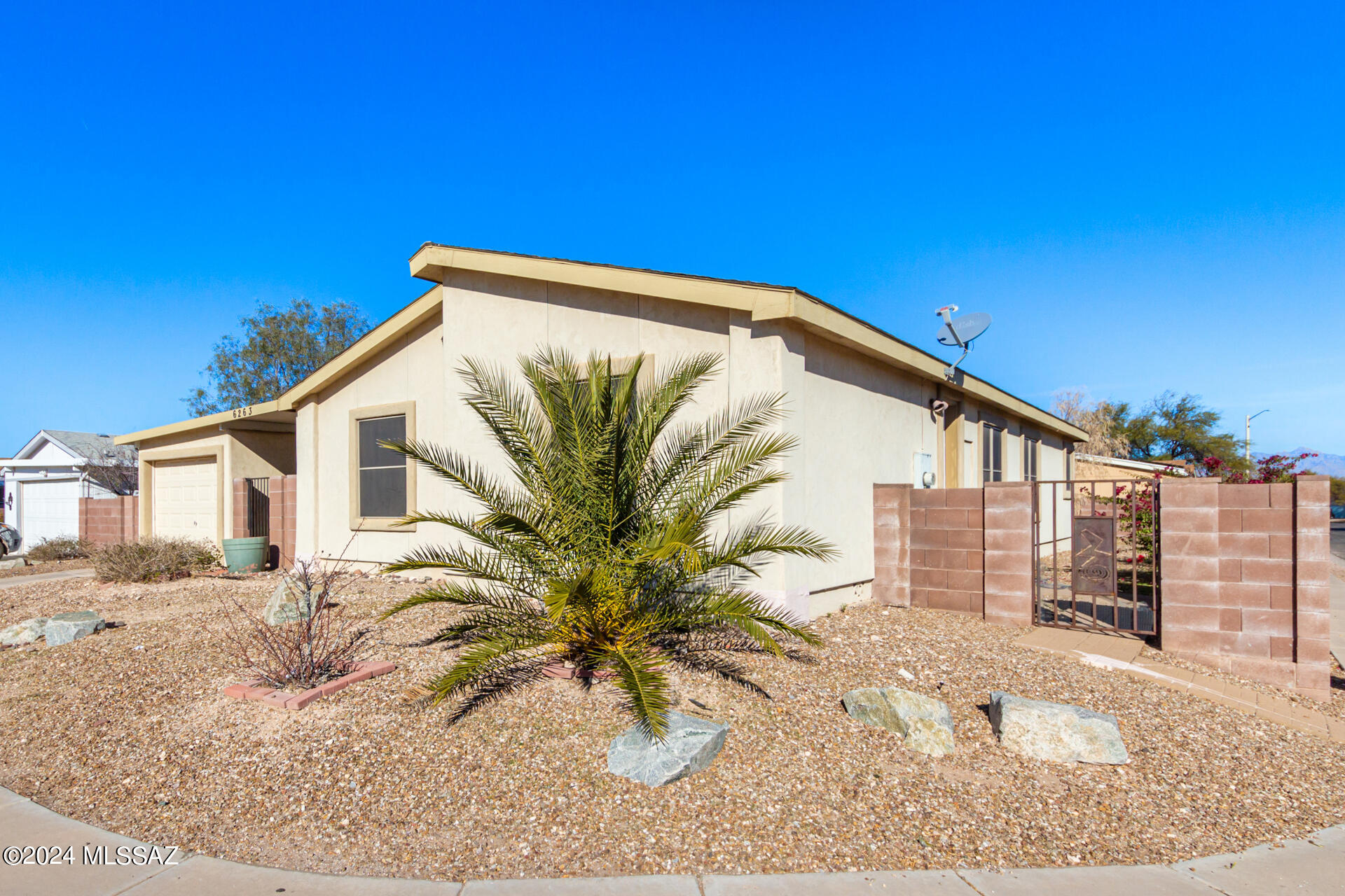 6263 East Window Ridge Lane Tucson, AZ 85756 - Photo 3 of 25 Gallery Image 3