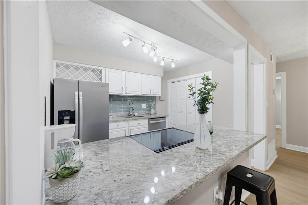 5159 Roswell Road, Unit 591 Sandy Springs, GA 30342 - Photo 9 of 29 Gallery Image 9