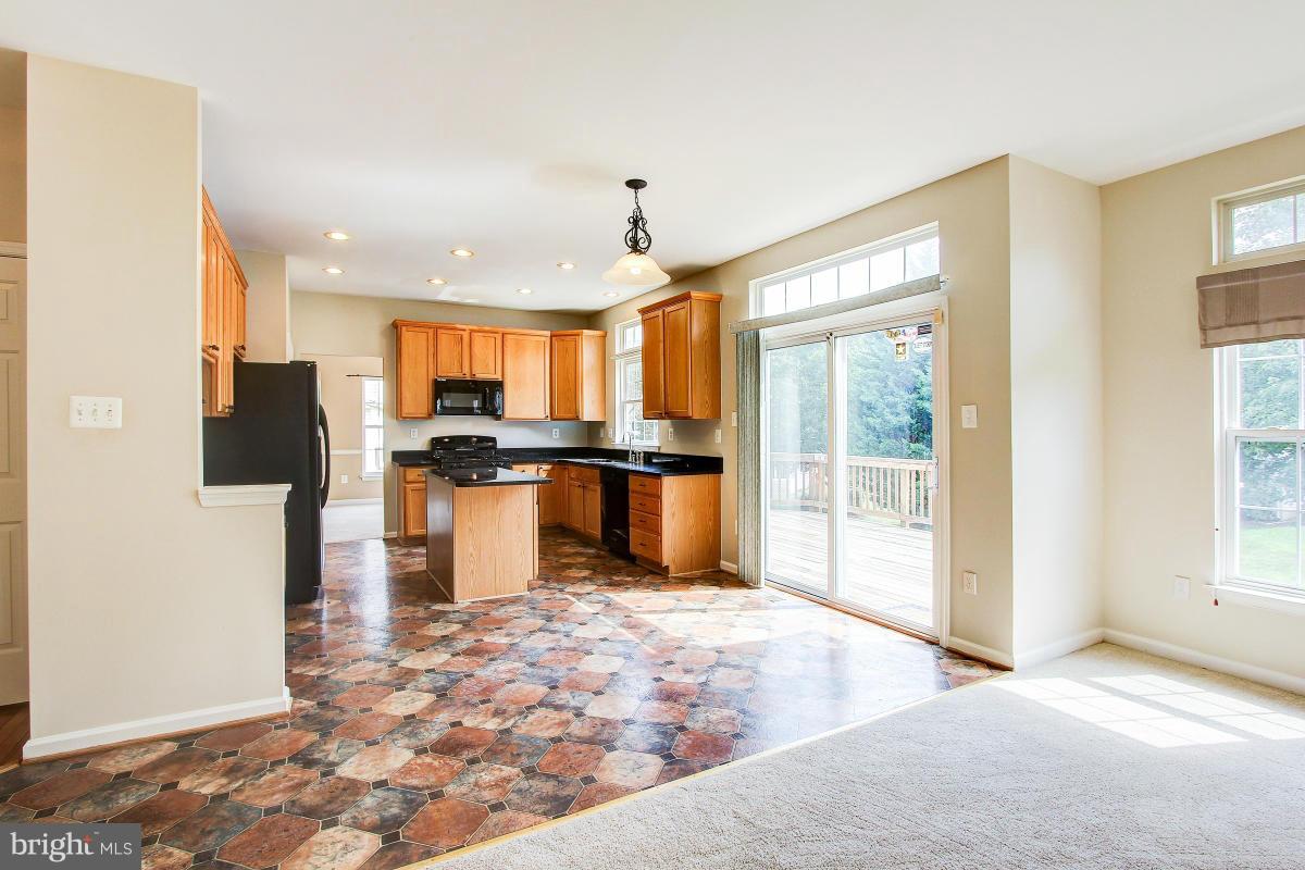 18625 Olney Mill Road Olney, MD 20832 - Photo 12 of 30 Kitchen