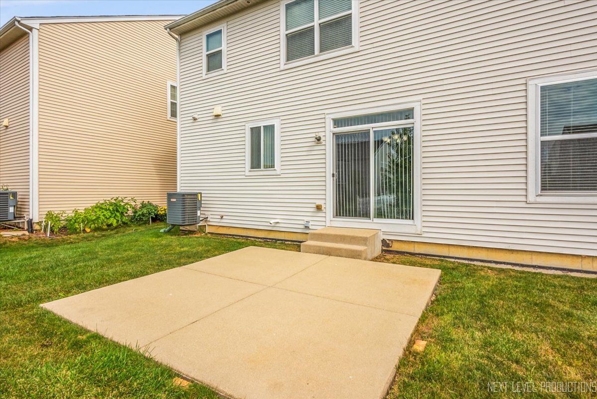 5734 Oak Ridge Way Lisle, IL 60532 - Photo 26 of 28