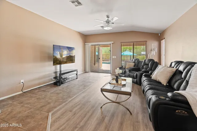 $659,000 | 2911 East Quiet Hollow Lane, Phoenix, AZ 85024