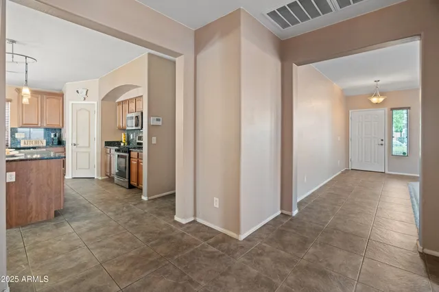 $659,000 | 2911 East Quiet Hollow Lane, Phoenix, AZ 85024