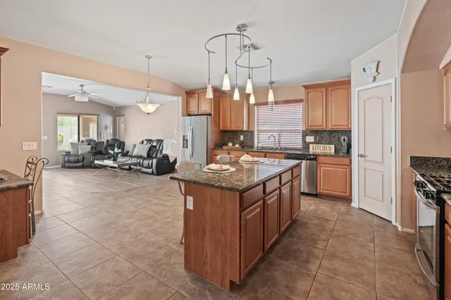 $659,000 | 2911 East Quiet Hollow Lane, Phoenix, AZ 85024