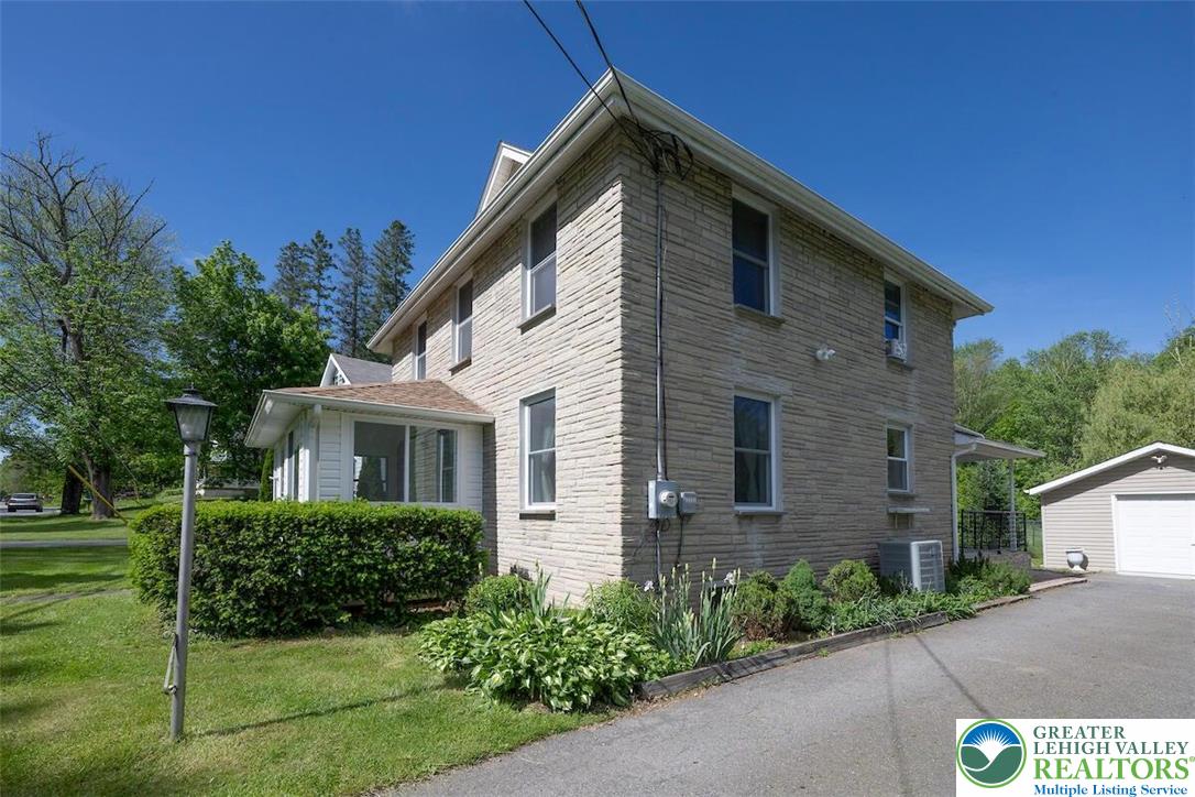 244 Learn Road Tannersville, PA 18372 - Photo 5 of 69