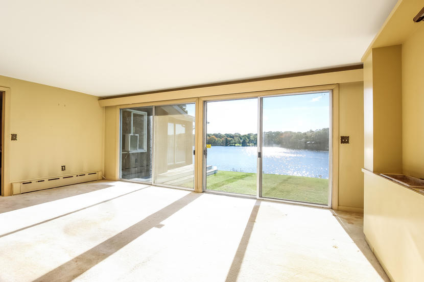 1379 Falmouth Road Centerville, MA 02632 - Photo 9 of 32 008-photo--6459724