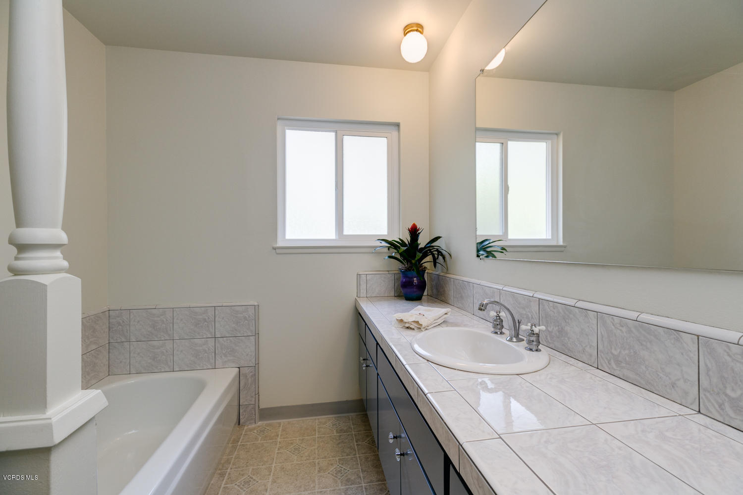 2038 South Rice Road Ojai, CA 93023 - Photo 14 of 24 TwoFishDigital_2038SRiceRoad-24