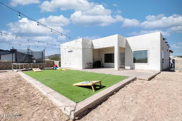 $245,000 | 188 Flor Cama Lane, Socorro, TX 79927