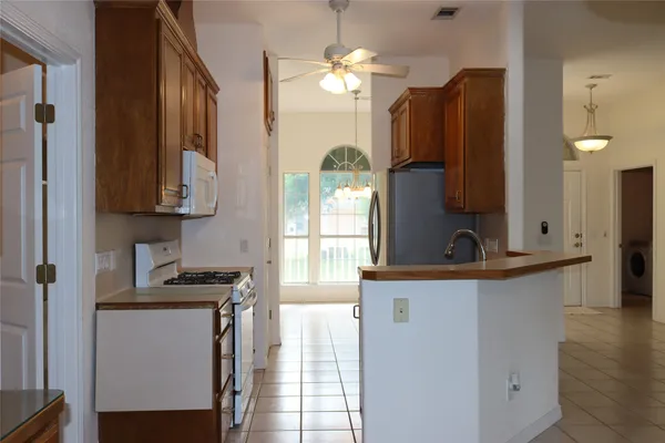 $1,975 | 3013 Parker Drive, Georgetown, TX 78628