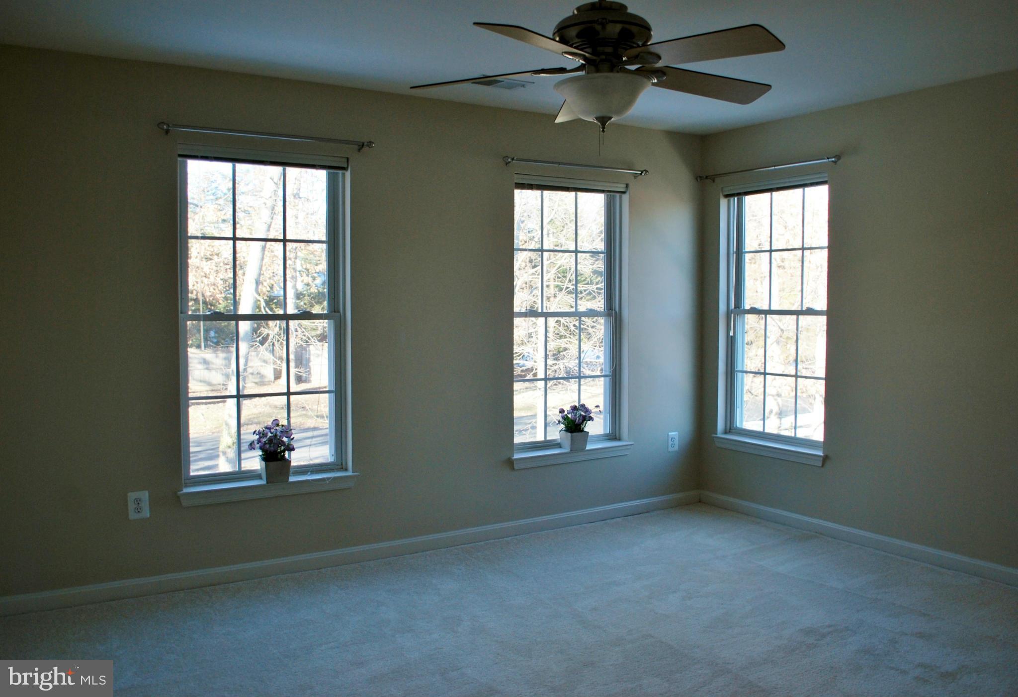 15526 Thompson Road Silver Spring, MD 20905 - Photo 18 of 30 Bedroom