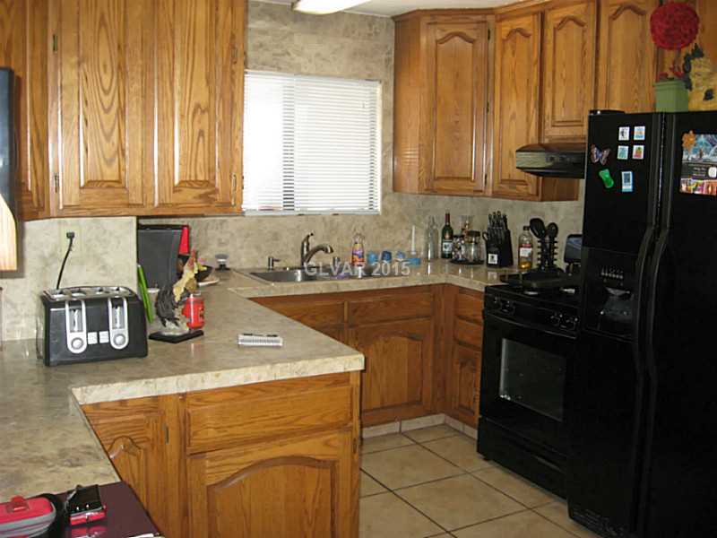 202 Bryce Court Henderson, NV 89002 - Photo 7 of 35 Property Photo.