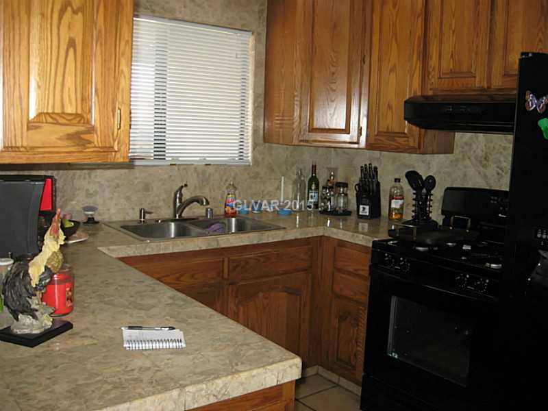 202 Bryce Court Henderson, NV 89002 - Photo 9 of 35 Property Photo.