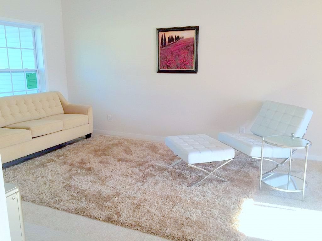 1019 Vermont Street Waterloo, IA 50702 - Photo 2 of 10 Gallery Image 2