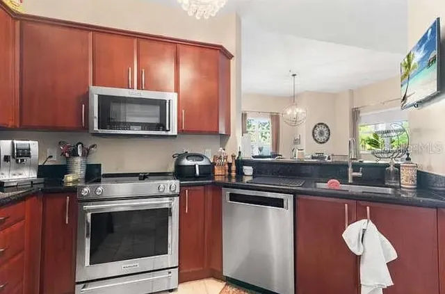 $695,000 | 403 South Sapodilla Avenue, Unit 104, West Palm Beach, FL 33401