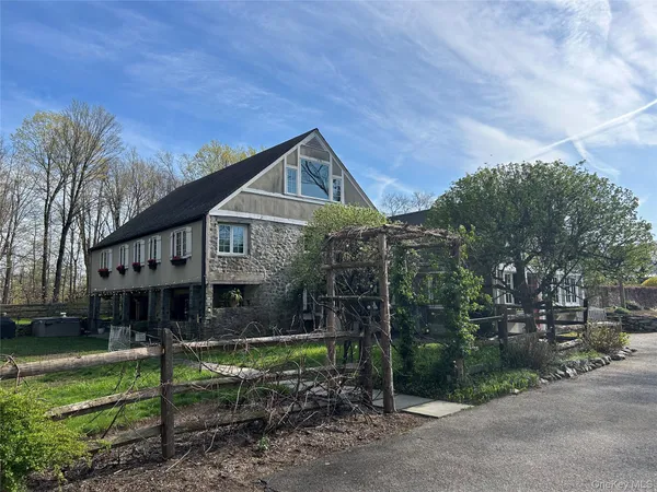 $25,000 | 15 High Ridge Road, Pound Ridge, NY 10576