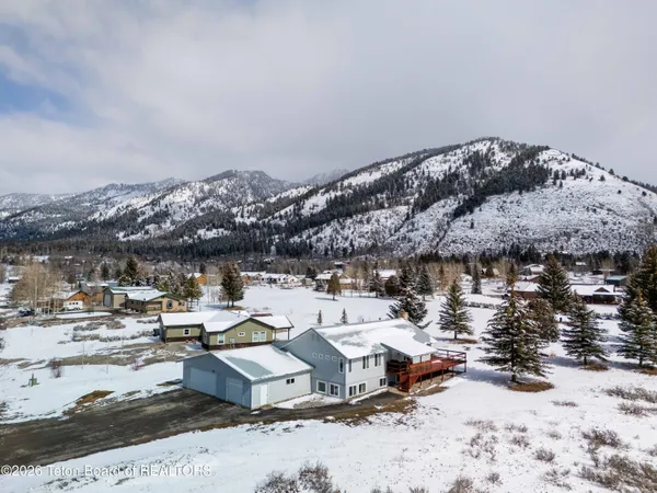 $675,000 | 385 Hardman Road, Star Valley Ranch, WY 83127