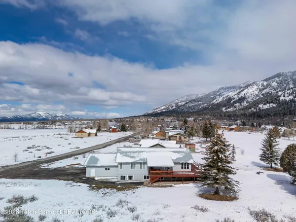 $675,000 | 385 Hardman Road, Star Valley Ranch, WY 83127