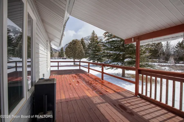 $675,000 | 385 Hardman Road, Star Valley Ranch, WY 83127