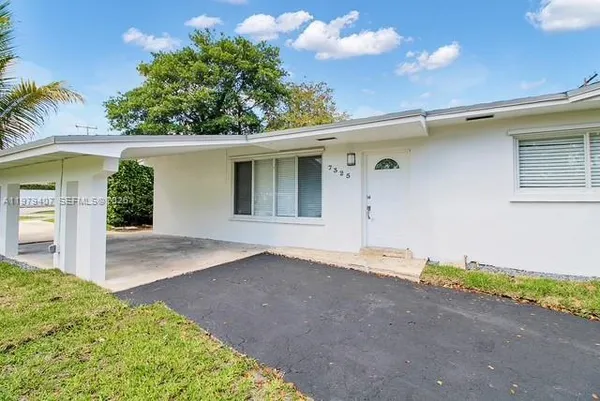 $4,700 | 7325 Southwest 98th Court, Miami, FL 33173