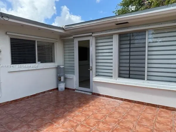 $4,700 | 7325 Southwest 98th Court, Miami, FL 33173