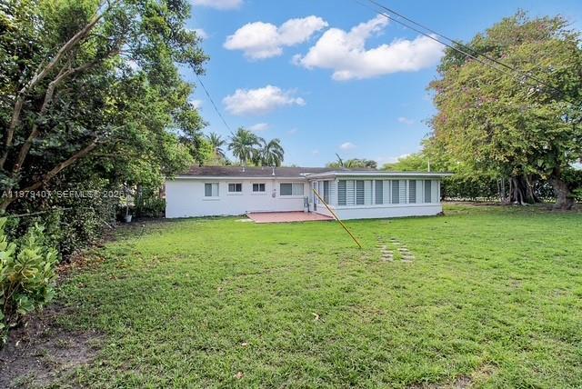 7325 Southwest 98th Court Miami, FL 33173 - Photo 29 of 35