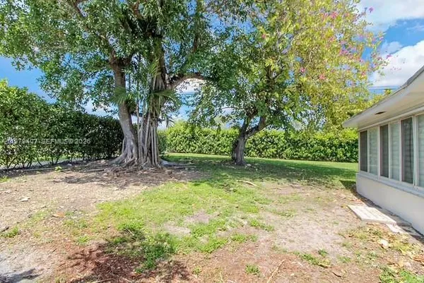 $4,700 | 7325 Southwest 98th Court, Miami, FL 33173