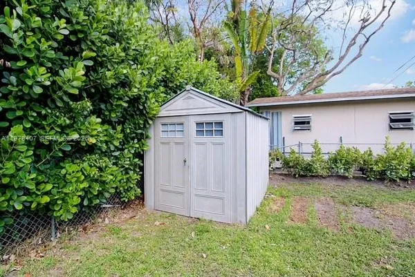 $4,700 | 7325 Southwest 98th Court, Miami, FL 33173