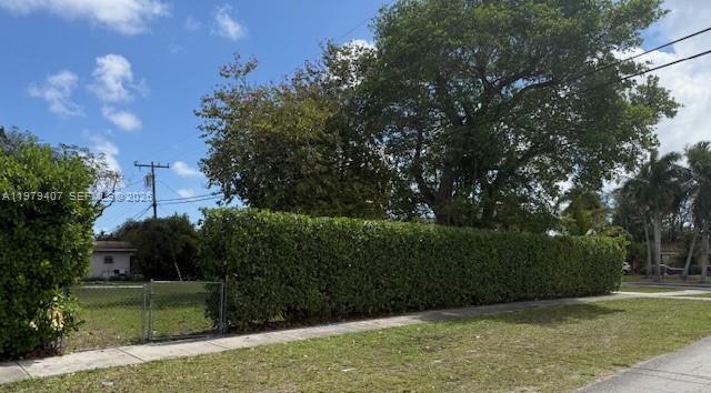 7325 Southwest 98th Court Miami, FL 33173 - Photo 35 of 35
