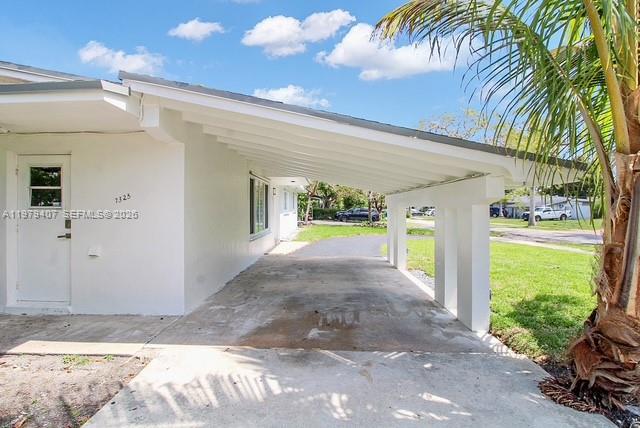 7325 Southwest 98th Court Miami, FL 33173 - Photo 4 of 35
