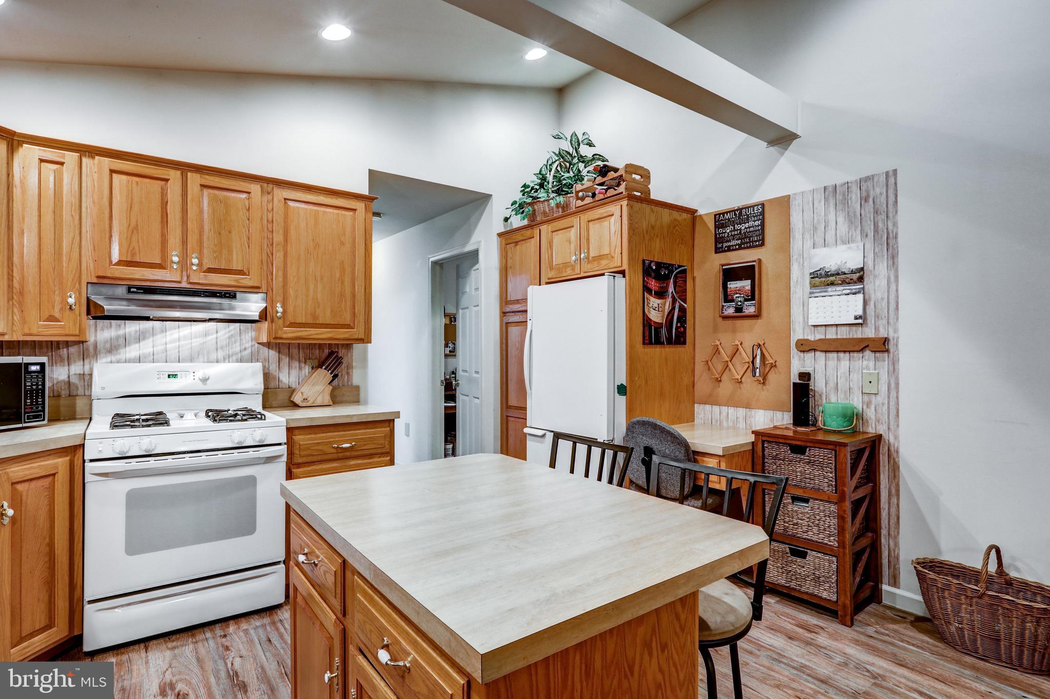 1109 Noble Road Christiana, PA 17509 - Photo 14 of 46 Kitchen